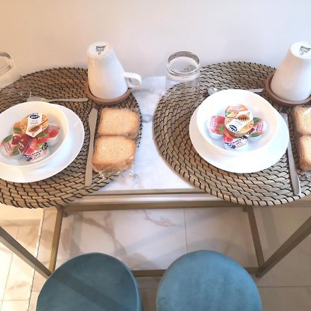 Bed and Breakfast Domus Leone Tre Neapel Exterior foto